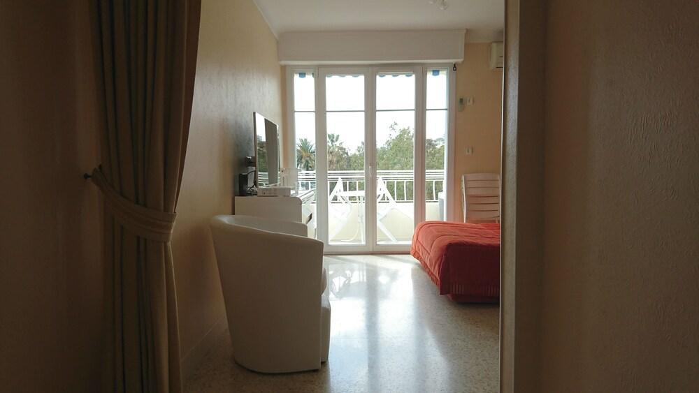Studio 3 étoiles Vue mer 150m Plages Parking Clim WIFI Cannes Exterior foto